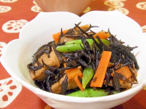 ひじきと高野豆腐の煮物